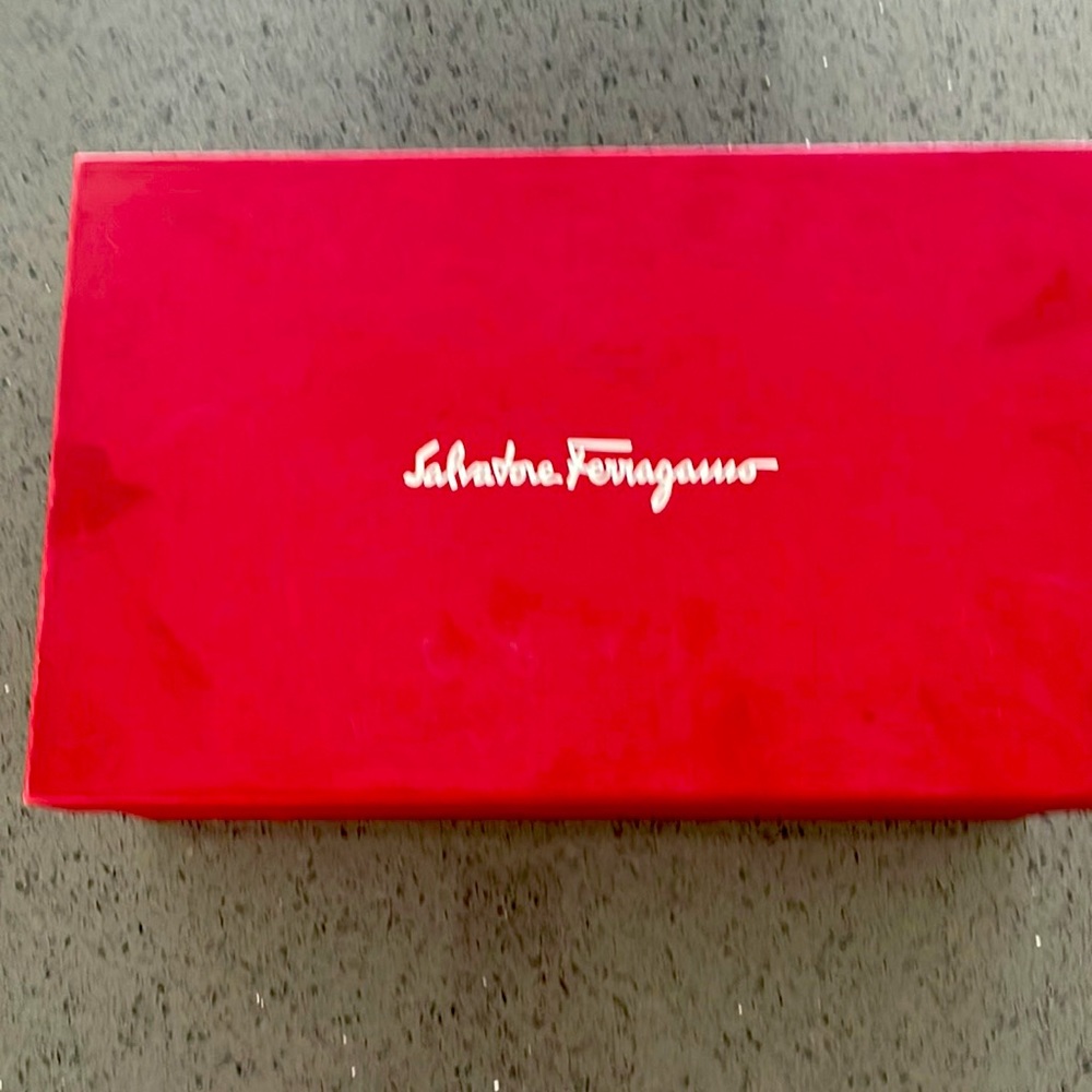 I bought for myself but they are too small for me.